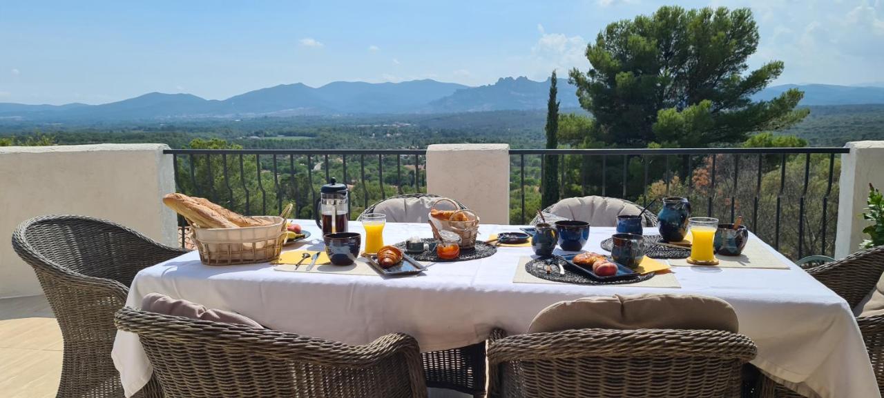 Corniche du Paradis Roquebrune-sur Argens Extérieur photo